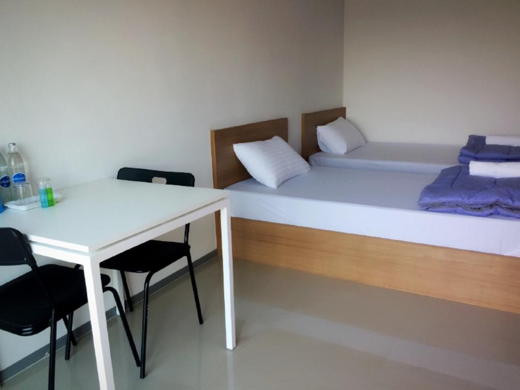 Promsook Apartment Чонбурі Номер фото