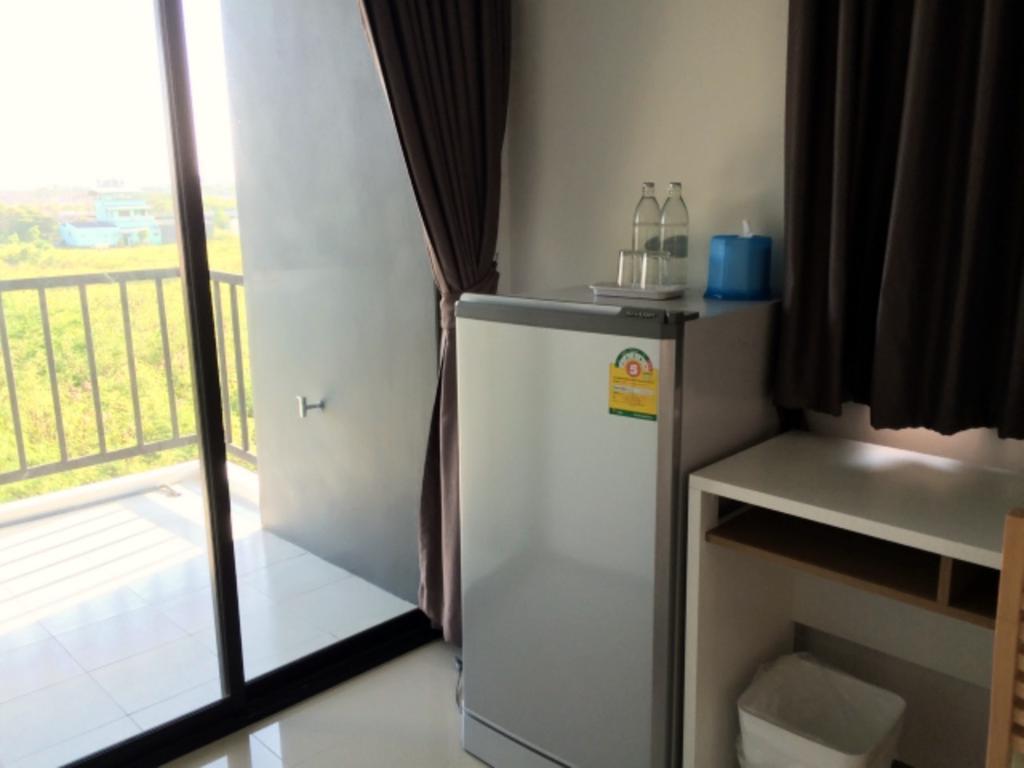 Promsook Apartment Чонбурі Номер фото