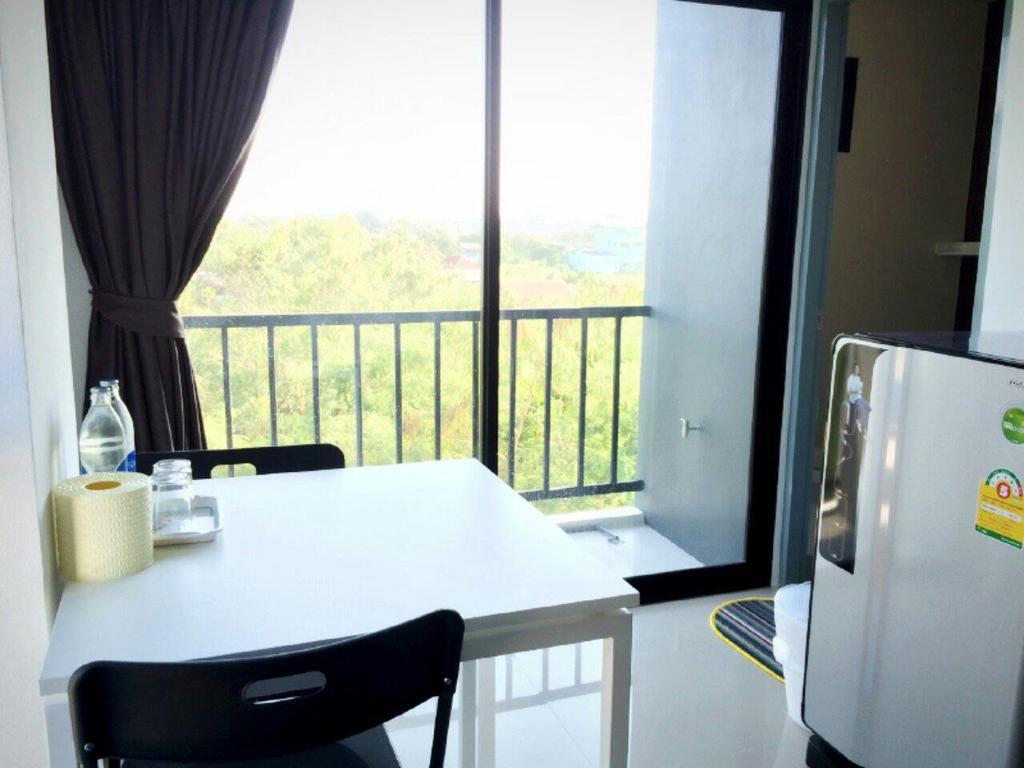 Promsook Apartment Чонбурі Номер фото