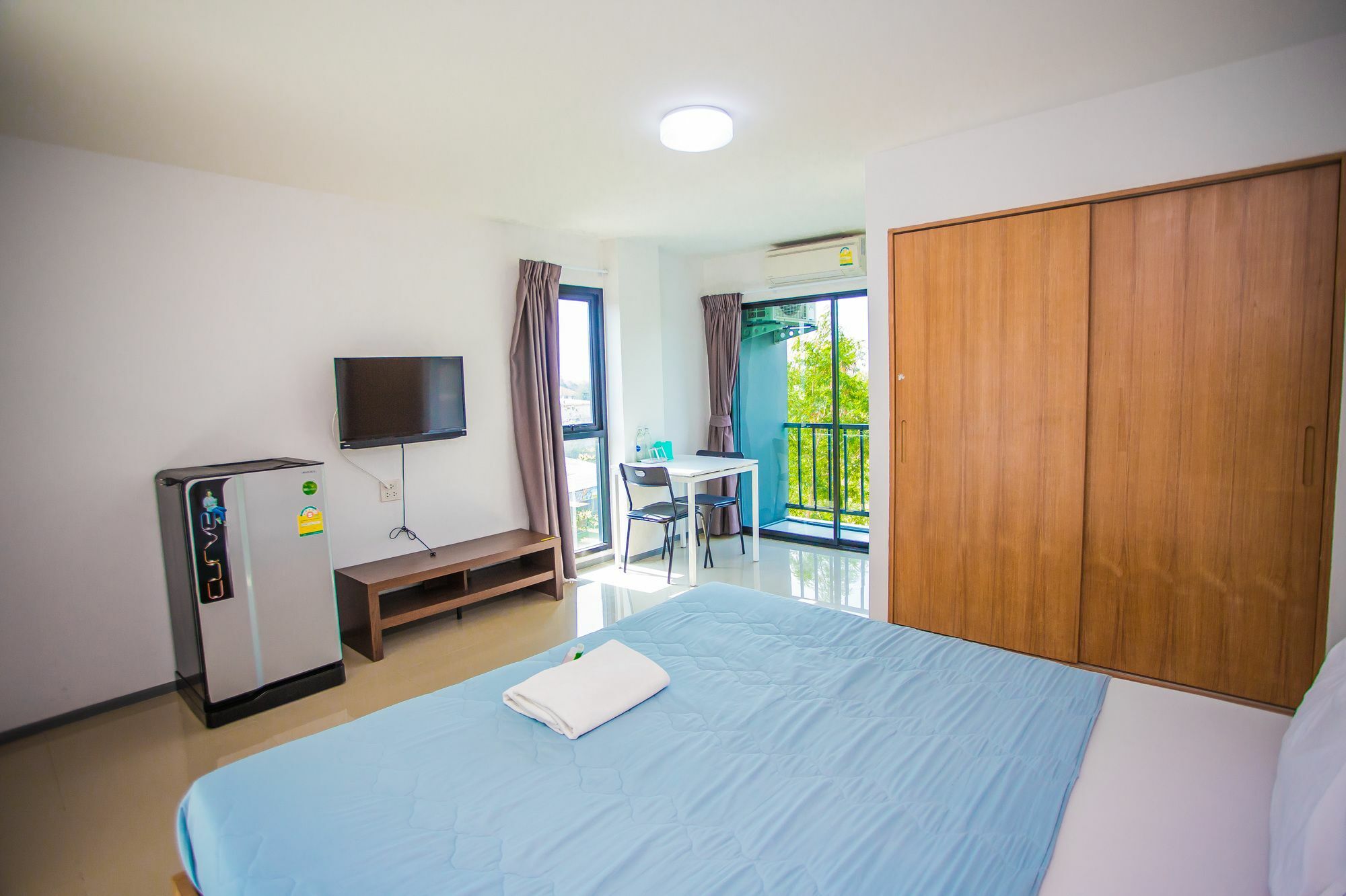 Promsook Apartment Чонбурі Екстер'єр фото