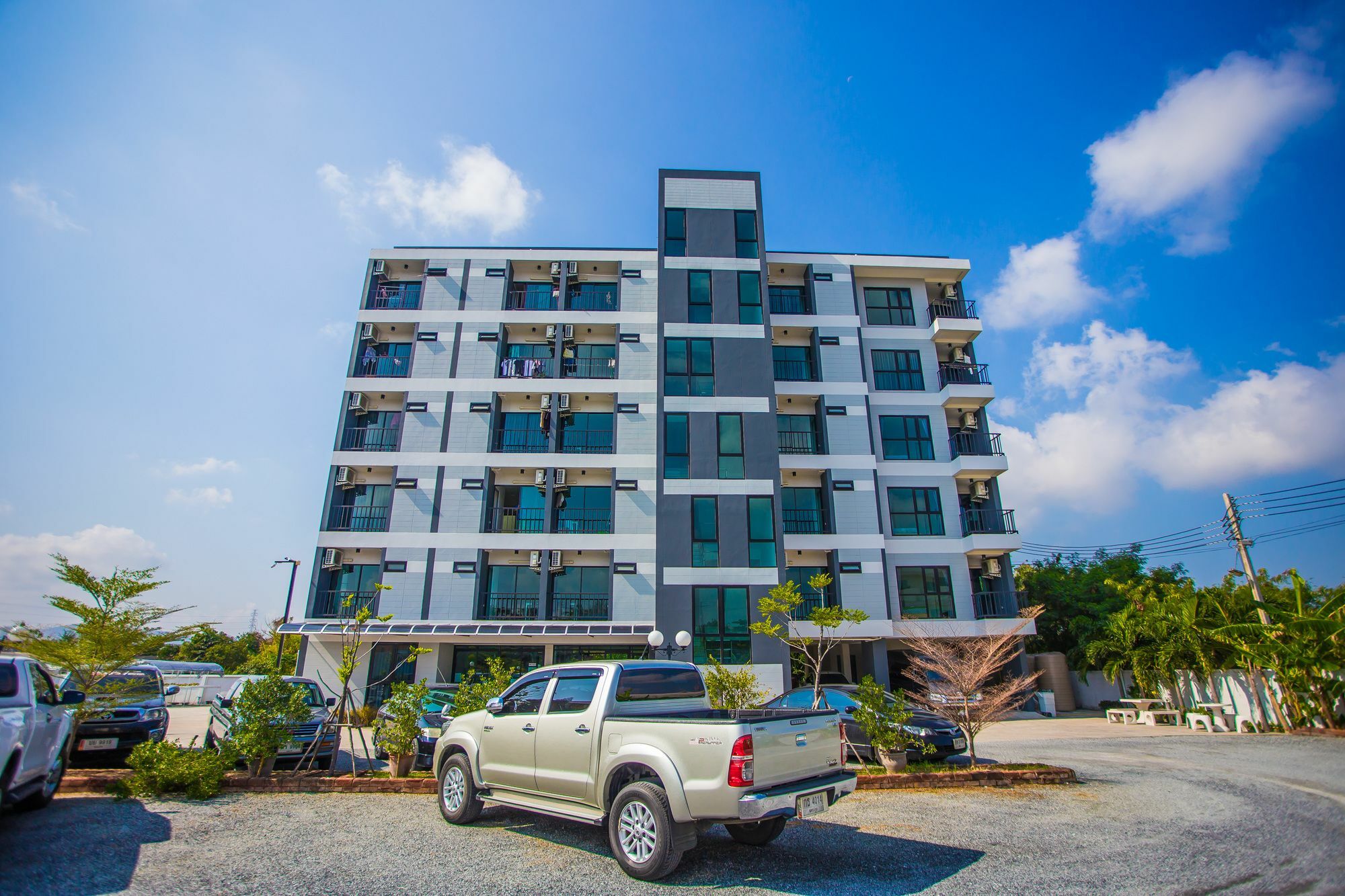 Promsook Apartment Чонбурі Екстер'єр фото