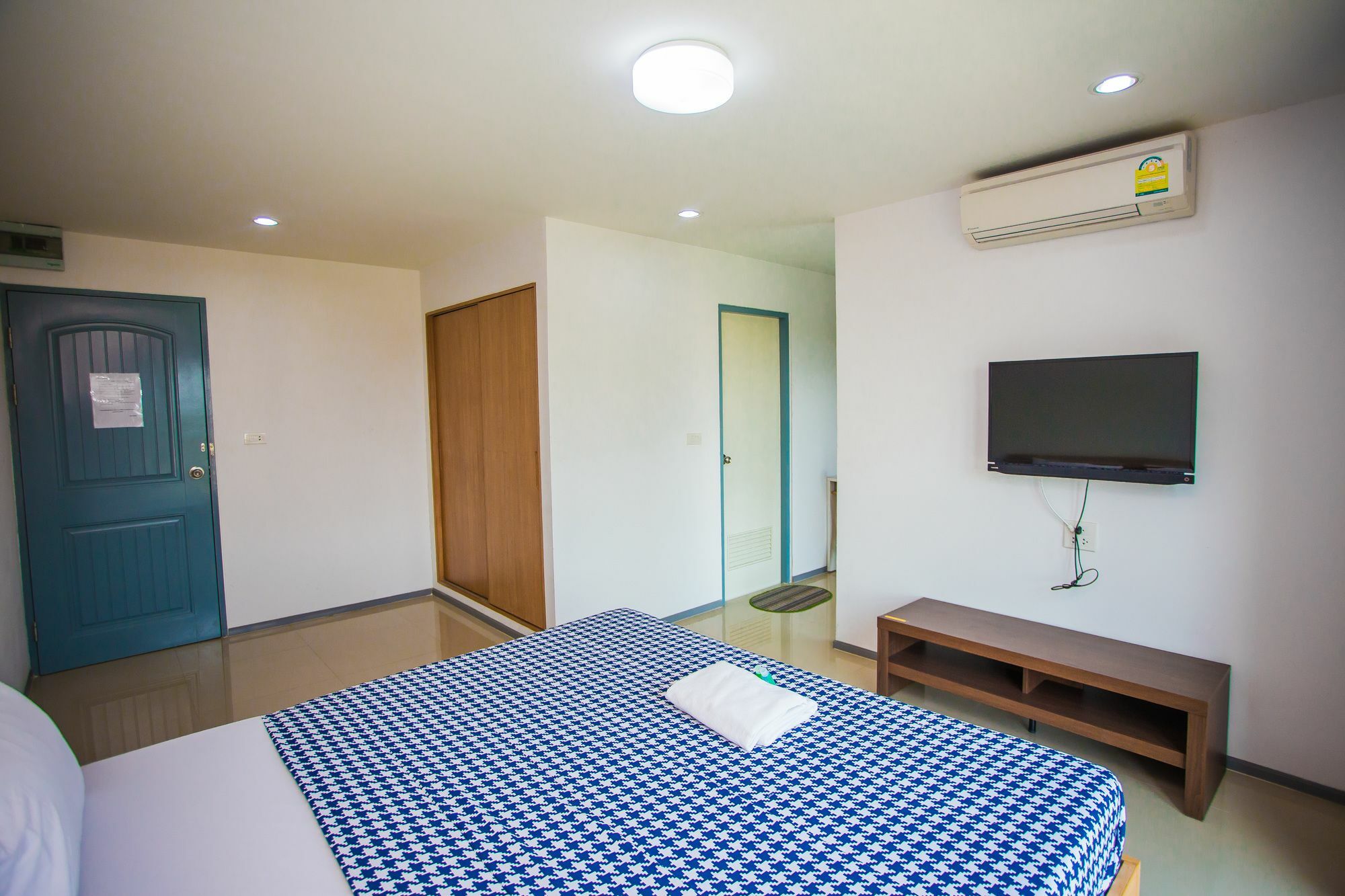 Promsook Apartment Чонбурі Екстер'єр фото